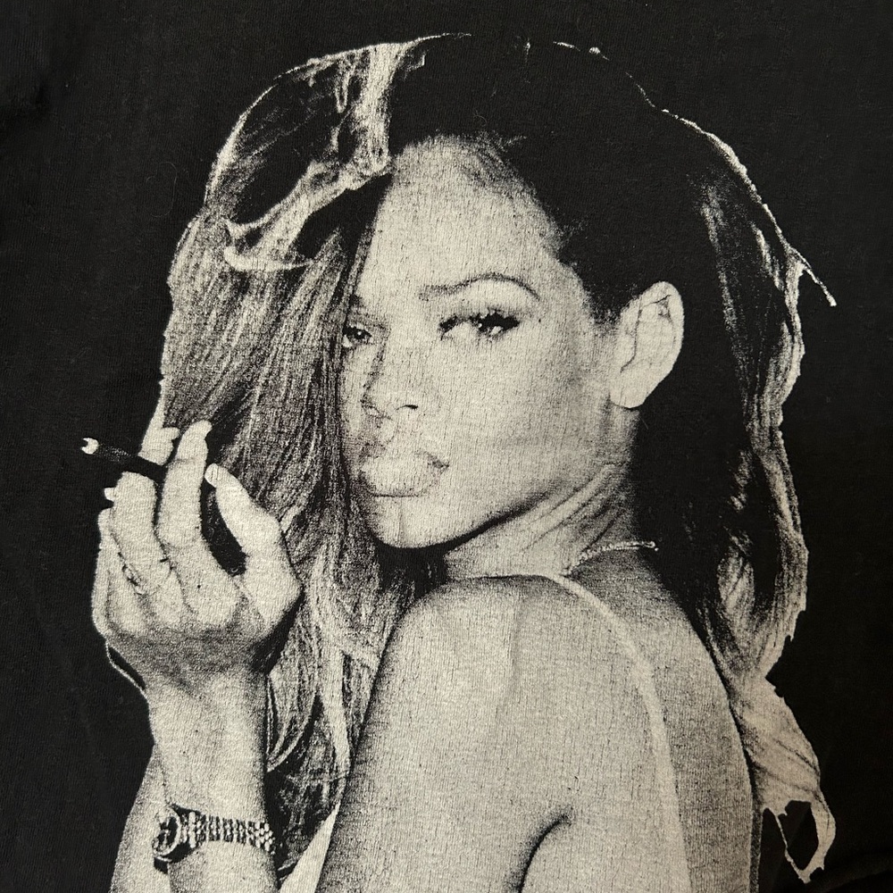 Rihanna Cropped Tshirt